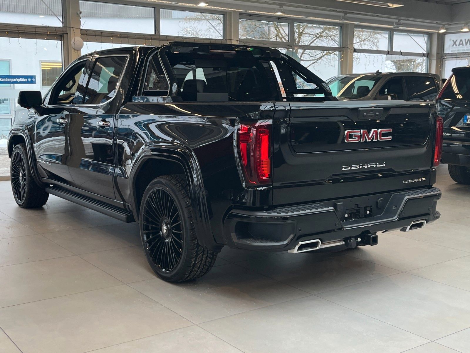 Fahrzeugabbildung GMC Sierra 1500 Denali Black 6.2 LPG*HeadUp*360°