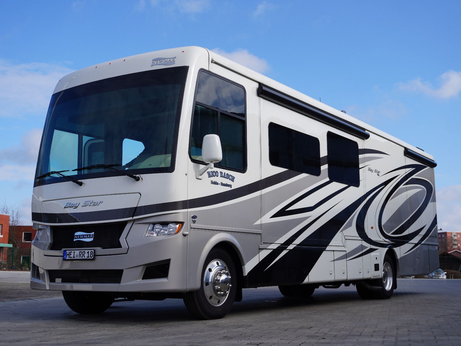 Fahrzeugabbildung Ford Newmar Bay Star 3626 Class A