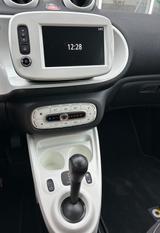 Smart ForTwo cabrio C 0.9 66kW passion twinamic passio - Smart Gebrauchtwagen in Düsseldorf