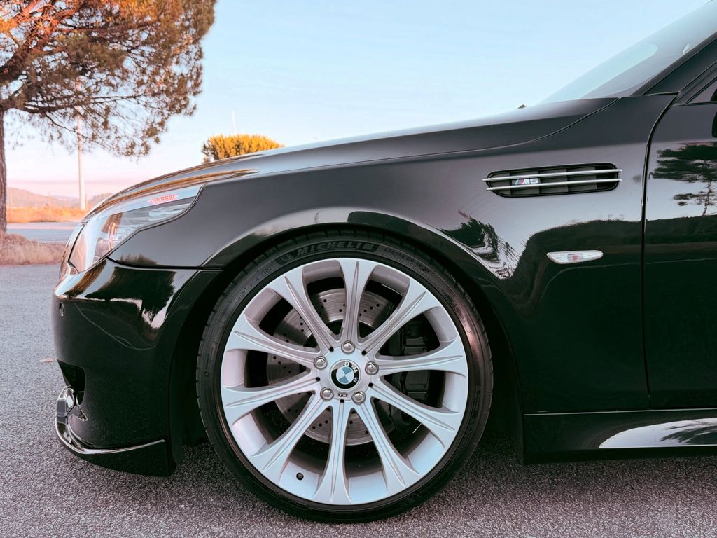 BMW M5 2009
