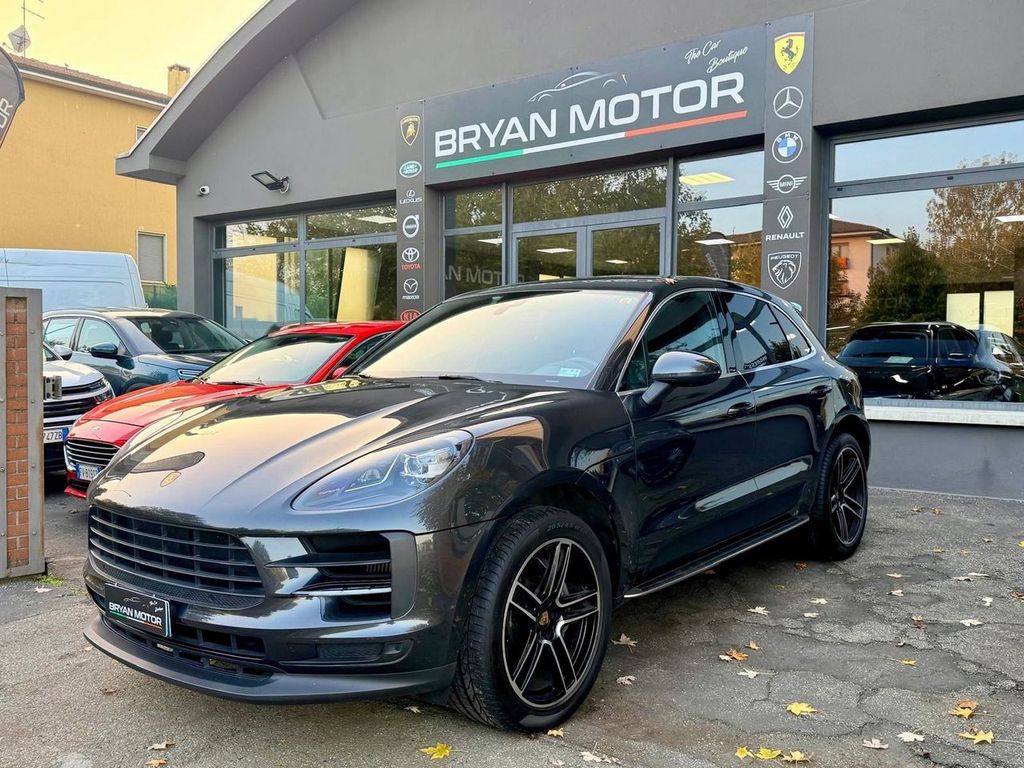 Image of Porsche Macan