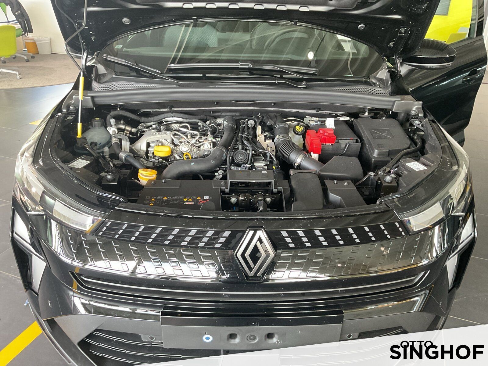 Fahrzeugabbildung Renault Captur Techno Mild Hybrid 140