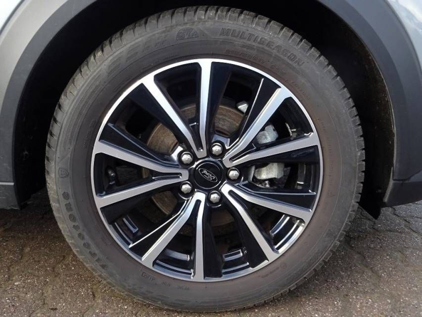 Fahrzeugabbildung Ford Puma 1.0 EcoBoost Mild Hybrid Titanium