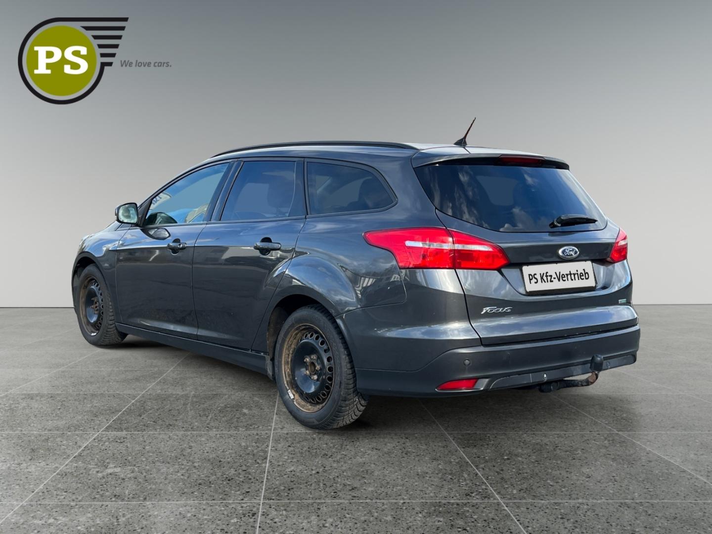 Ford Focus 2015 — photo 8