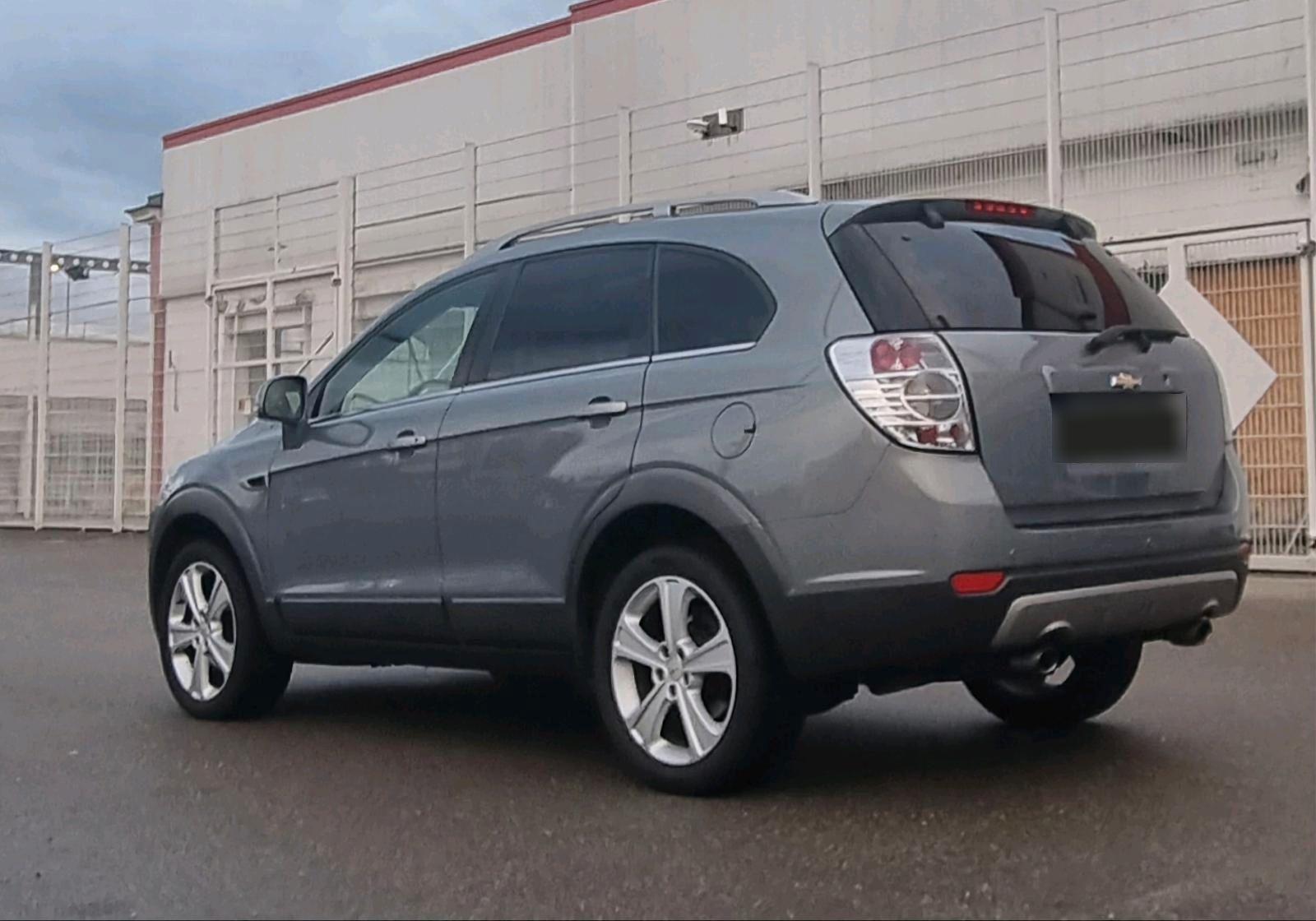 Chevrolet Captiva 2012 — engine 184 HP (135kW)