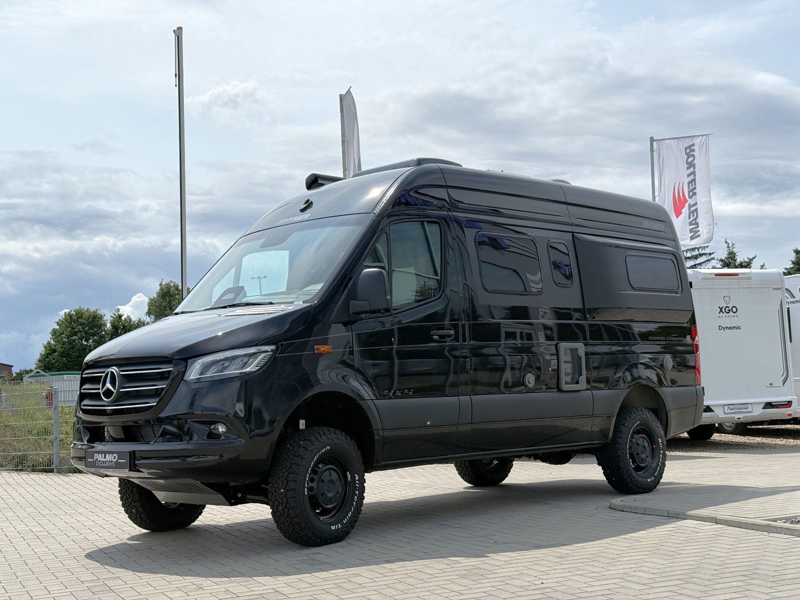 Fahrzeugabbildung HYMER / ERIBA / HYMERCAR Grand Canyon S - MB 600 - 4x4 - 19.986€ Sparen!