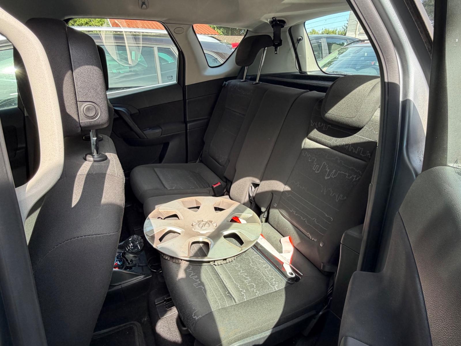 Opel Meriva 2012 — photo 8