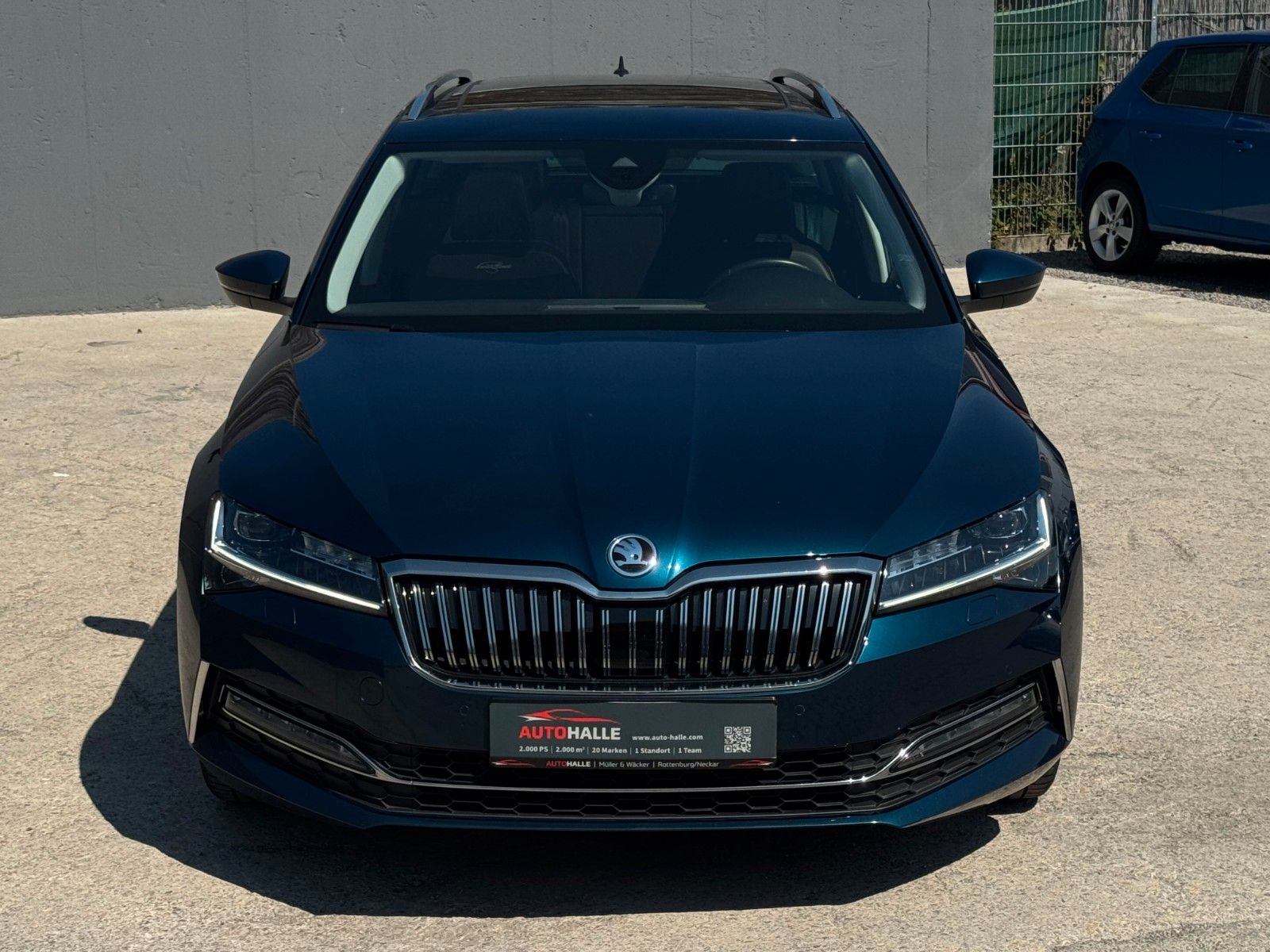 Fahrzeugabbildung SKODA Superb 2.0 TSI L&K Canton Pano Mem. ACC AHK LED