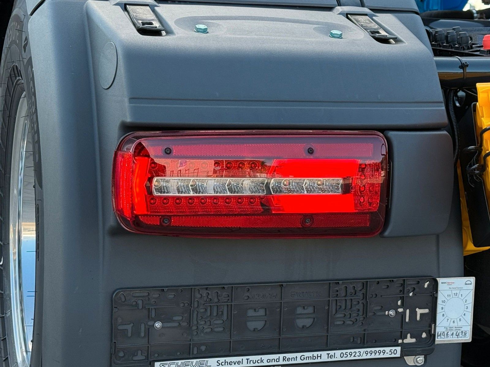 Fahrzeugabbildung MAN TGX 18.520 BL SA D30 Retarder Kipp-Hydr.