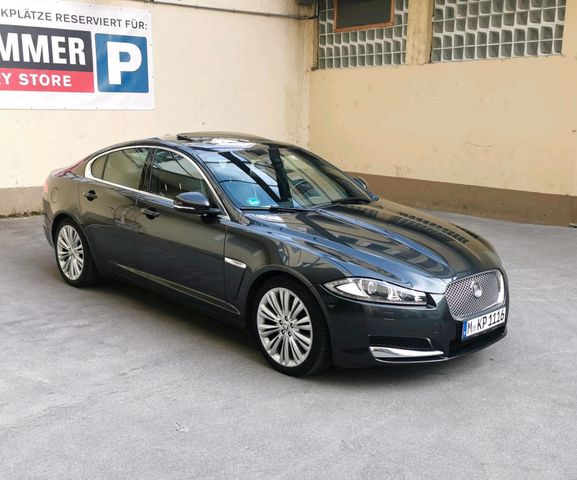 Jaguar XF 2.2 Diesel 2012 Voll Leder + Ahk...