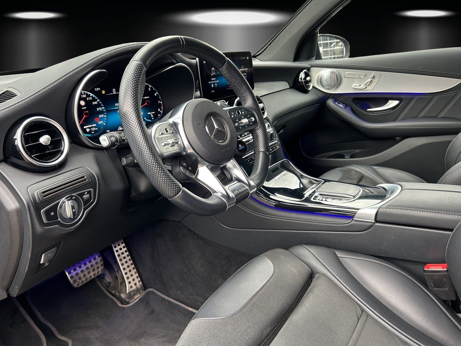 Fahrzeugabbildung Mercedes-Benz GLC 63 S AMG DISTRO Pano MLED Memo HUD Perf.AGA