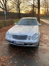 Mercedes-Benz E 320 ELEGANCE Elegance, Gasanlage, 2 Hand, AHK
