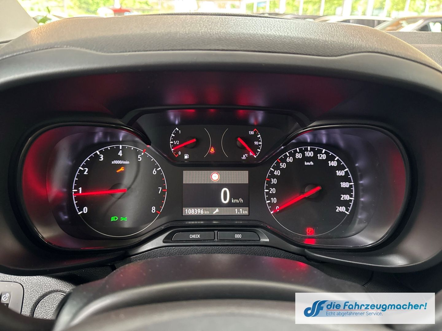Fahrzeugabbildung Opel Combo Life E Basis 1.5 D L2 Apple CarPlay Androi