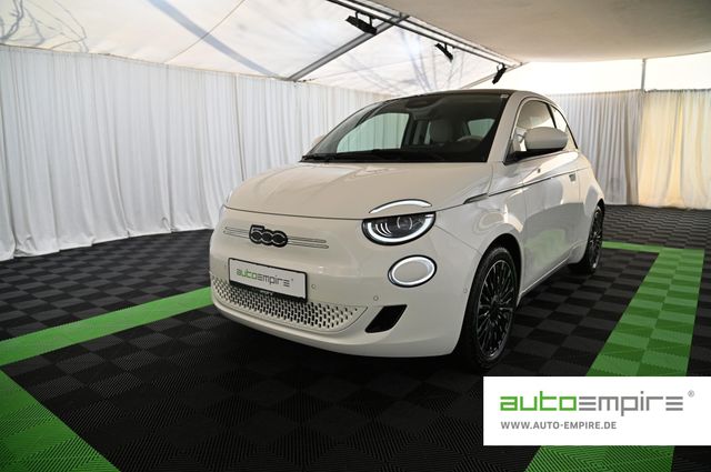 Fiat 500e 42 kWh 3+1 La Prima LED/NAVI/PANO/Tech-P/17