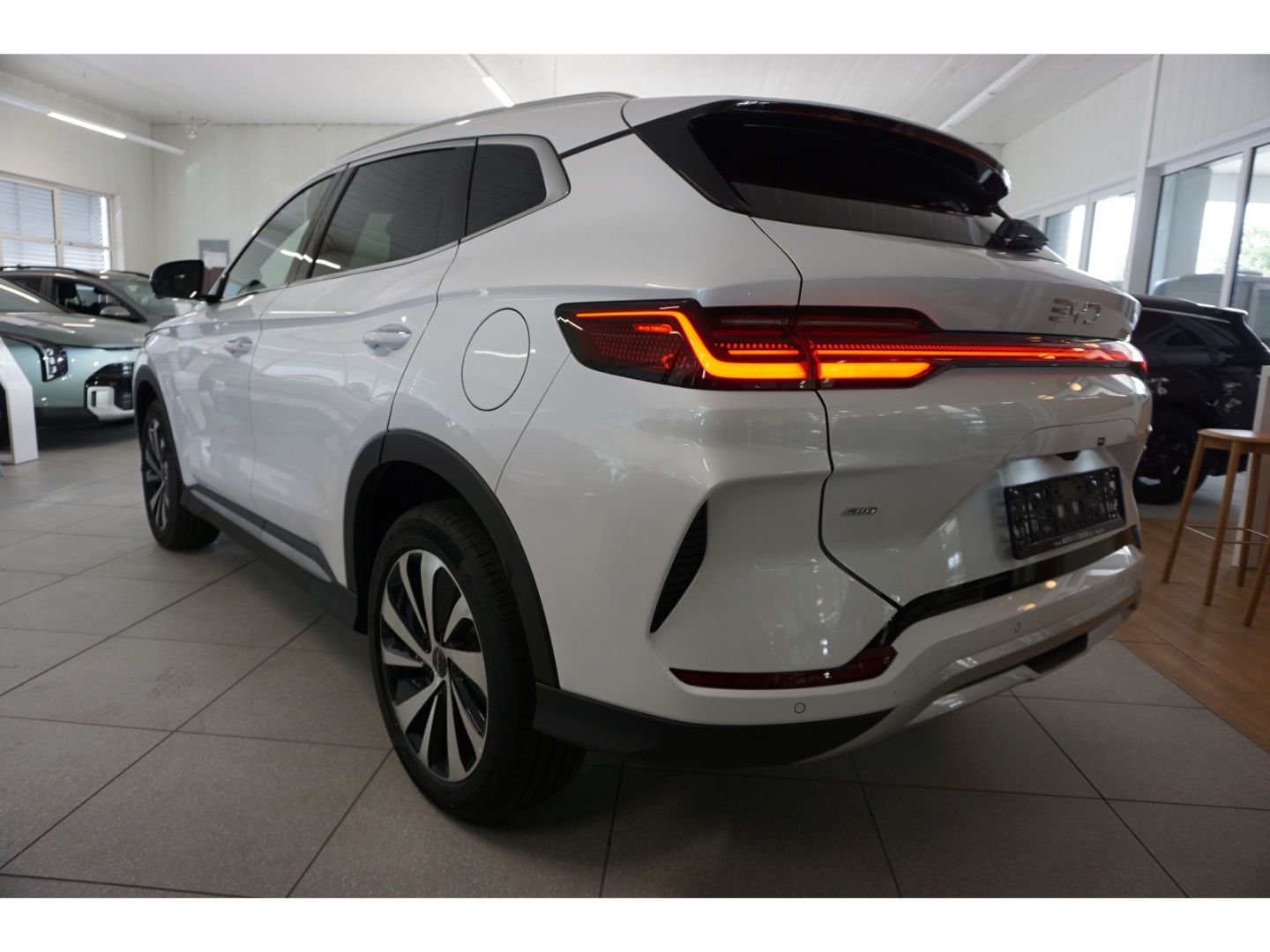 BYD SEAL U