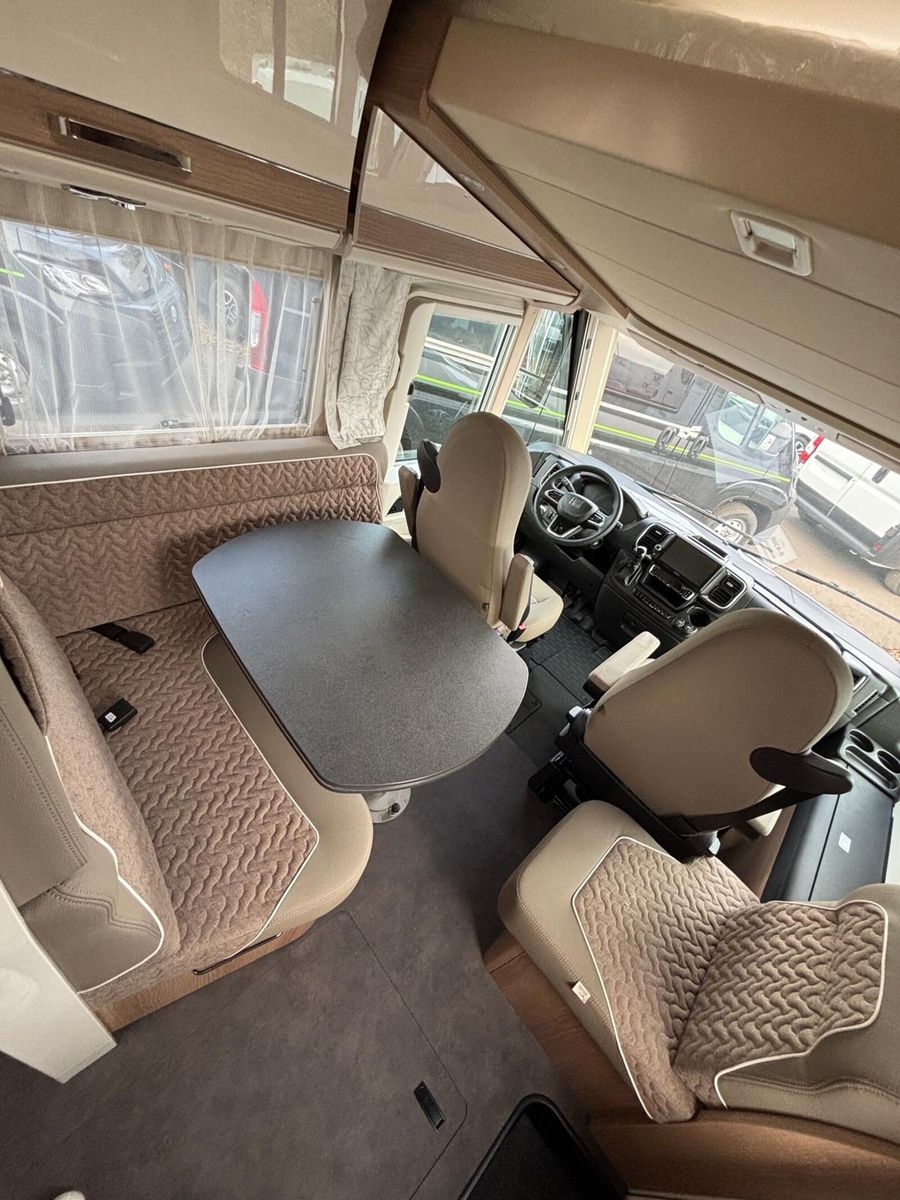 Fahrzeugabbildung Malibu I 430 KB LE comfort Dachklima geschenkt