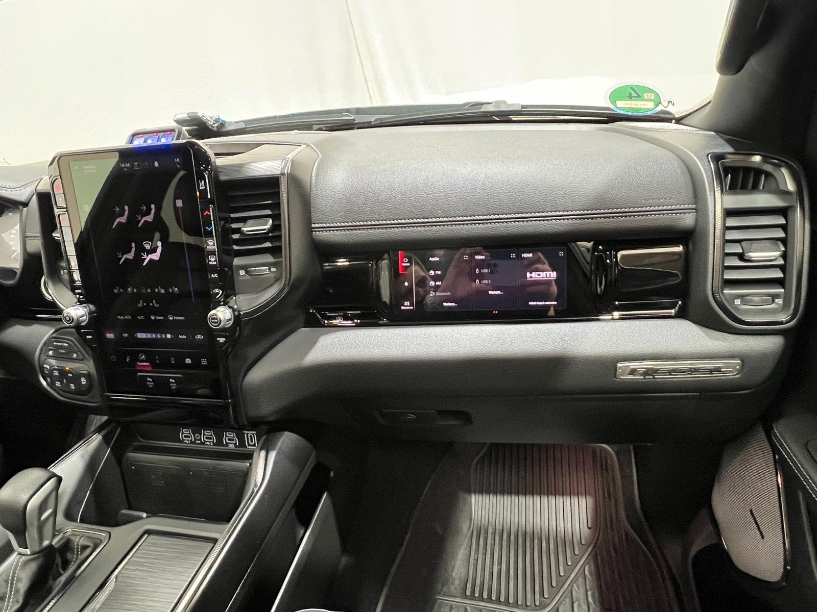 Fahrzeugabbildung Dodge RAM 1500 Rebel X Night 3.0L/DECKED/RSI/LAZER