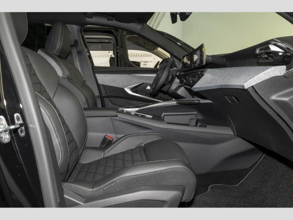 Peugeot 3008 GT  Exclusive 1.2 Mild-Hybrid KlimaSitze