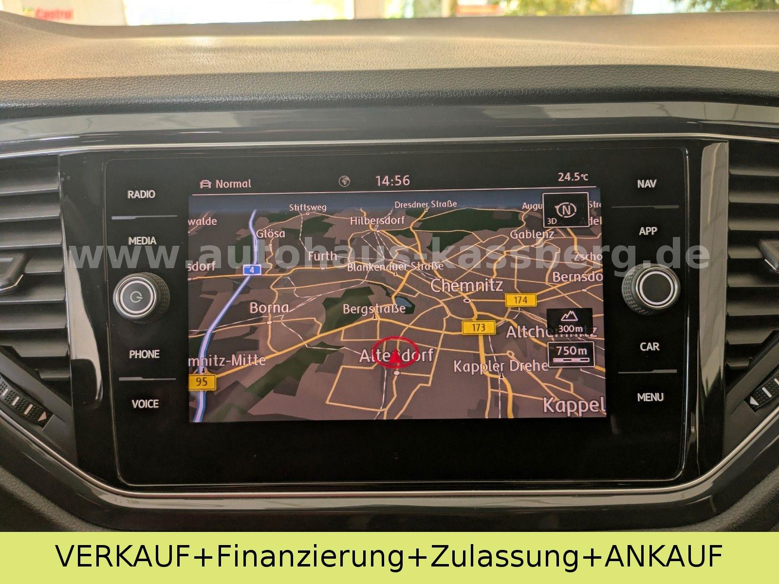 Volkswagen T-Roc 1.5 TSI Sport NAVI AHZV