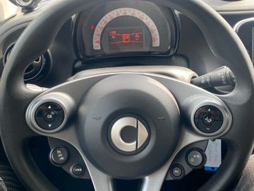 Bild 11 Smart ForTwo fortwo EQ*SHZ*DAB*CARPLAY*ALLWETTER*MWST*