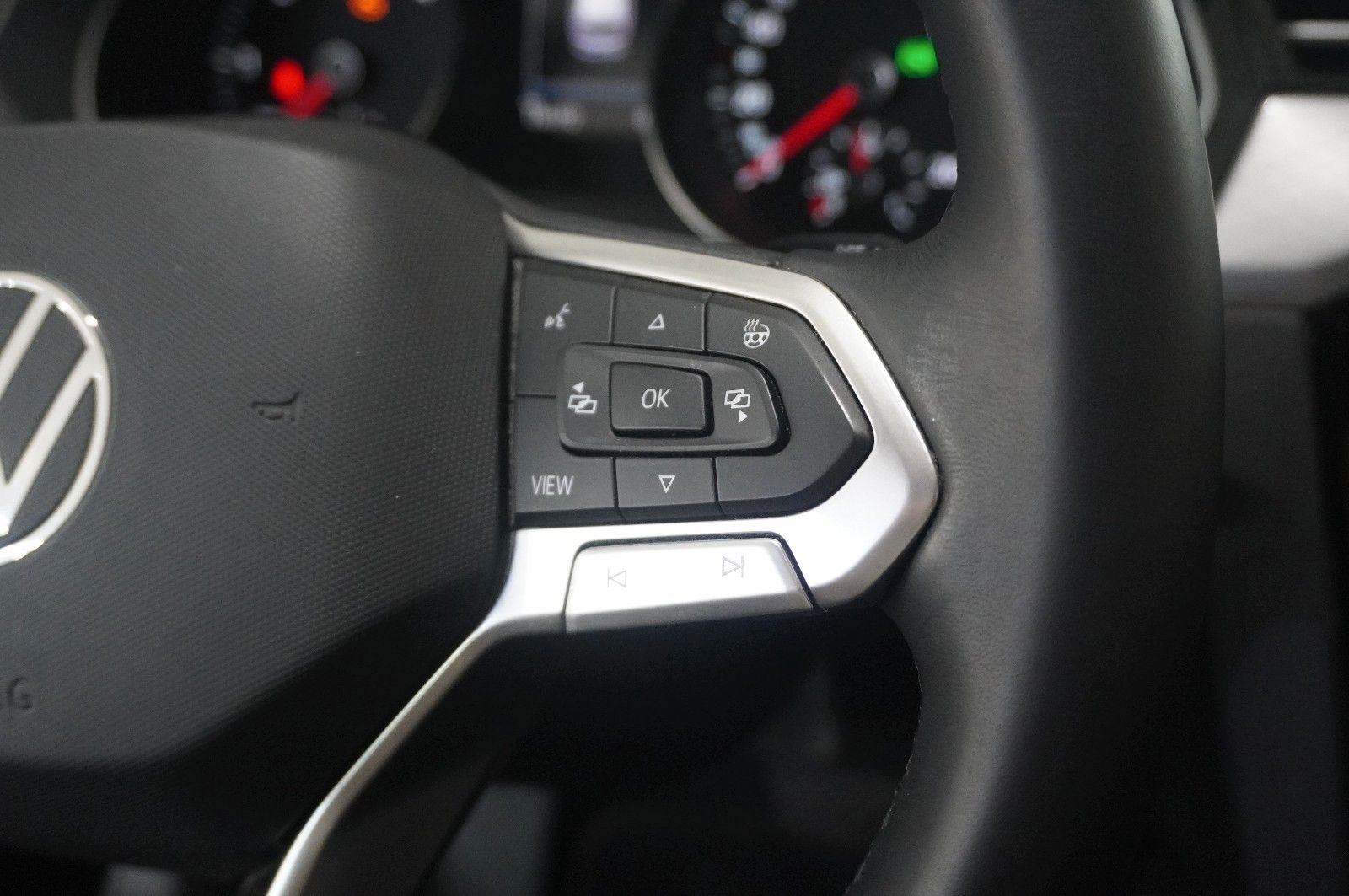 Fahrzeugabbildung Volkswagen Passat Var. 2.0D BUSINESS DSG NAVI/LED/KAMERA/SH