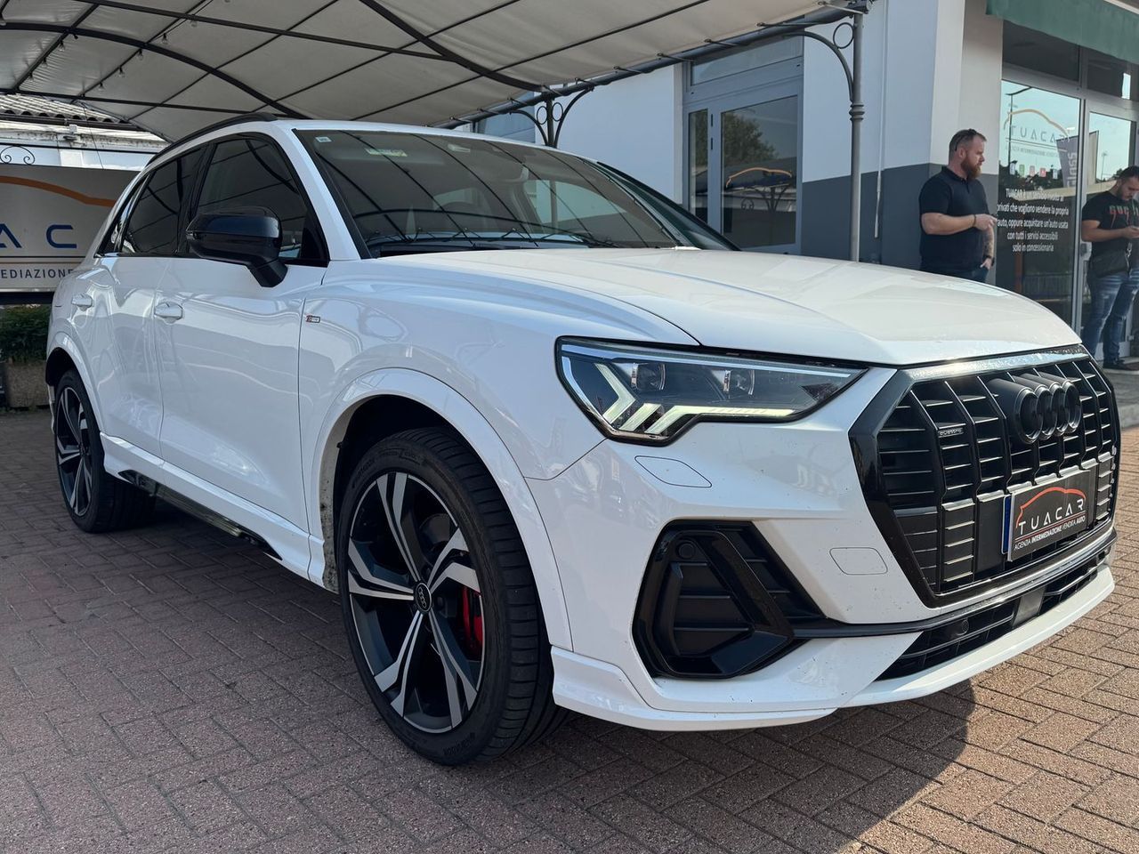 Audi Q3 S Line Identity Black 2.0 45 TFSI #50560 imagem 3