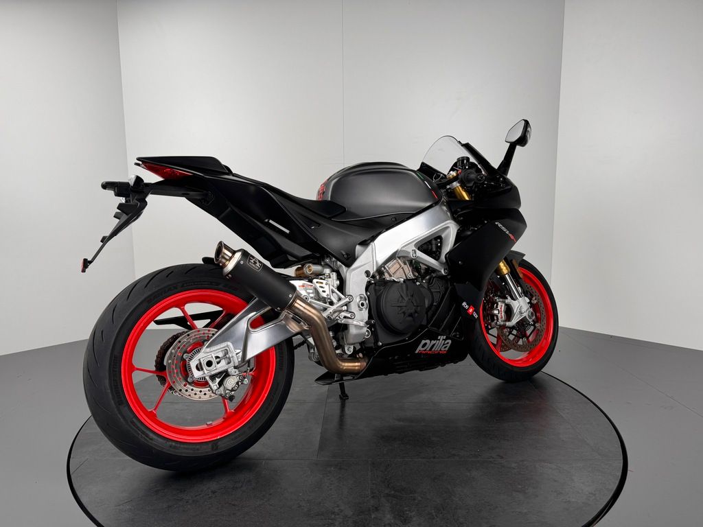 Fahrzeugabbildung Aprilia RSV4 RR *ARROW *TOP-ZUSTAND *2. HAND