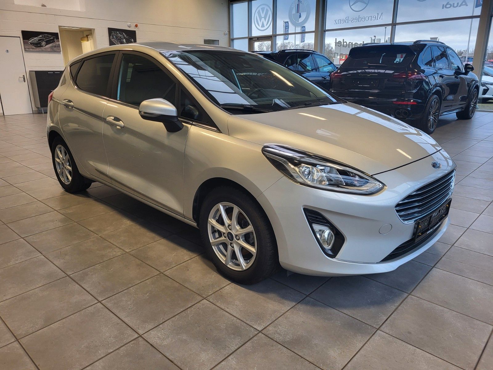 Fahrzeugabbildung Ford Fiesta Titanium/Winterpaket/LED/ALU