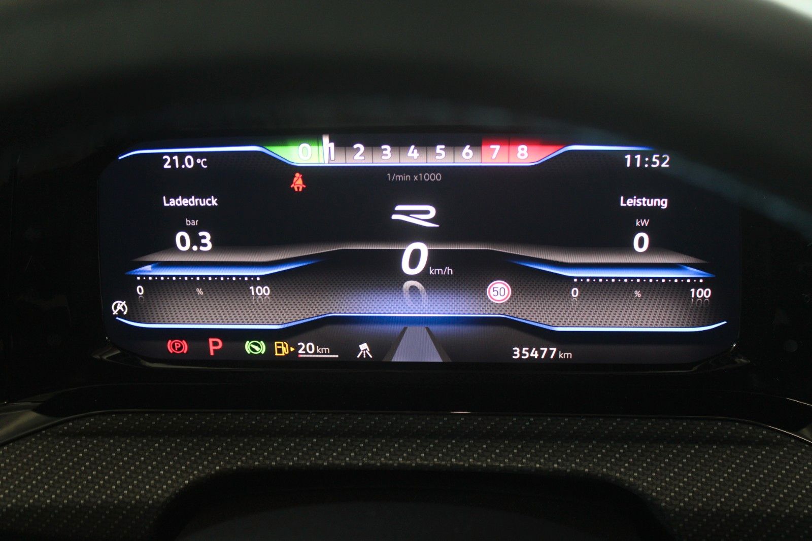 Fahrzeugabbildung Volkswagen Golf R DSG 4MOTION IQ Light Pano Performance Pak