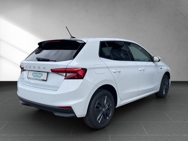 Skoda Fabia 1.0 TSI Tour *NAVI*KLIMA*SHZ*KAMERA*LED