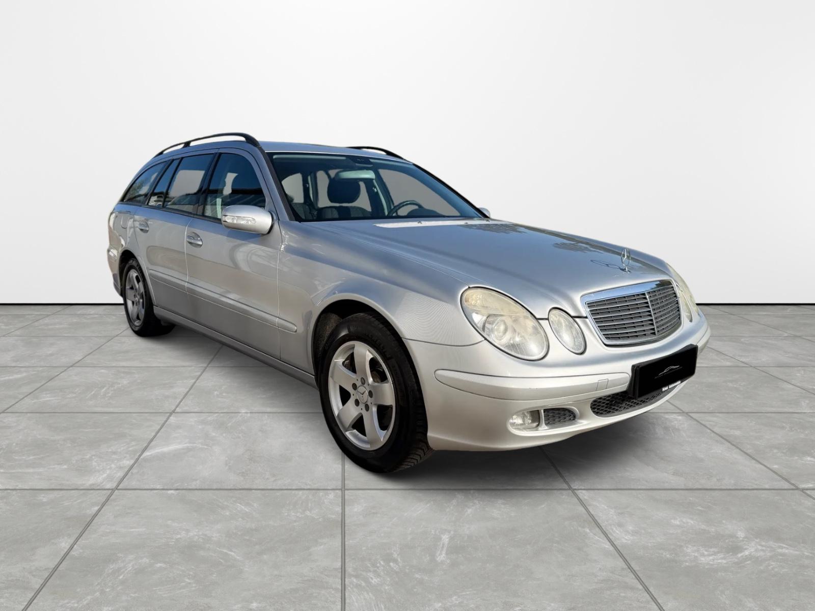 Mercedes-Benz E 220d T-Modell CDI*AHK*Scheckheft*2Hd*HU/AU Neu