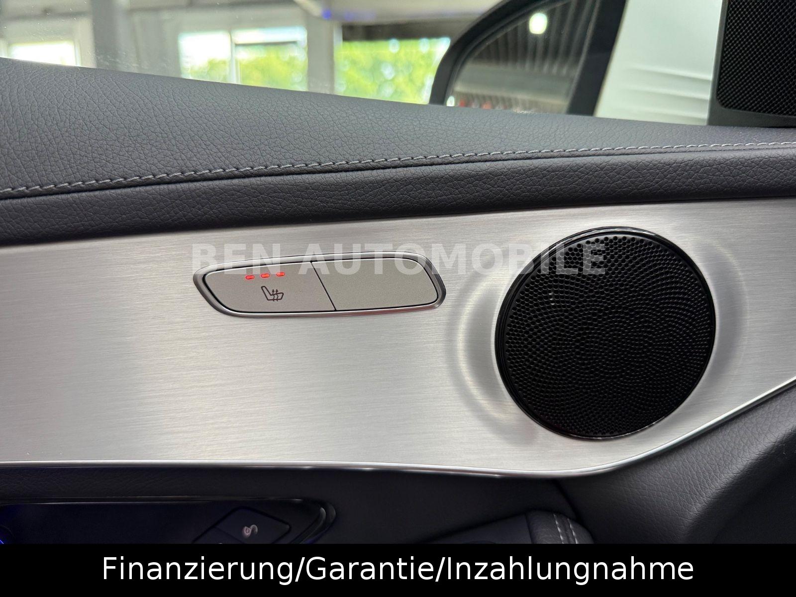 Mercedes-Benz GLC 300d 4Matic PANO+LED+RFK+AHK