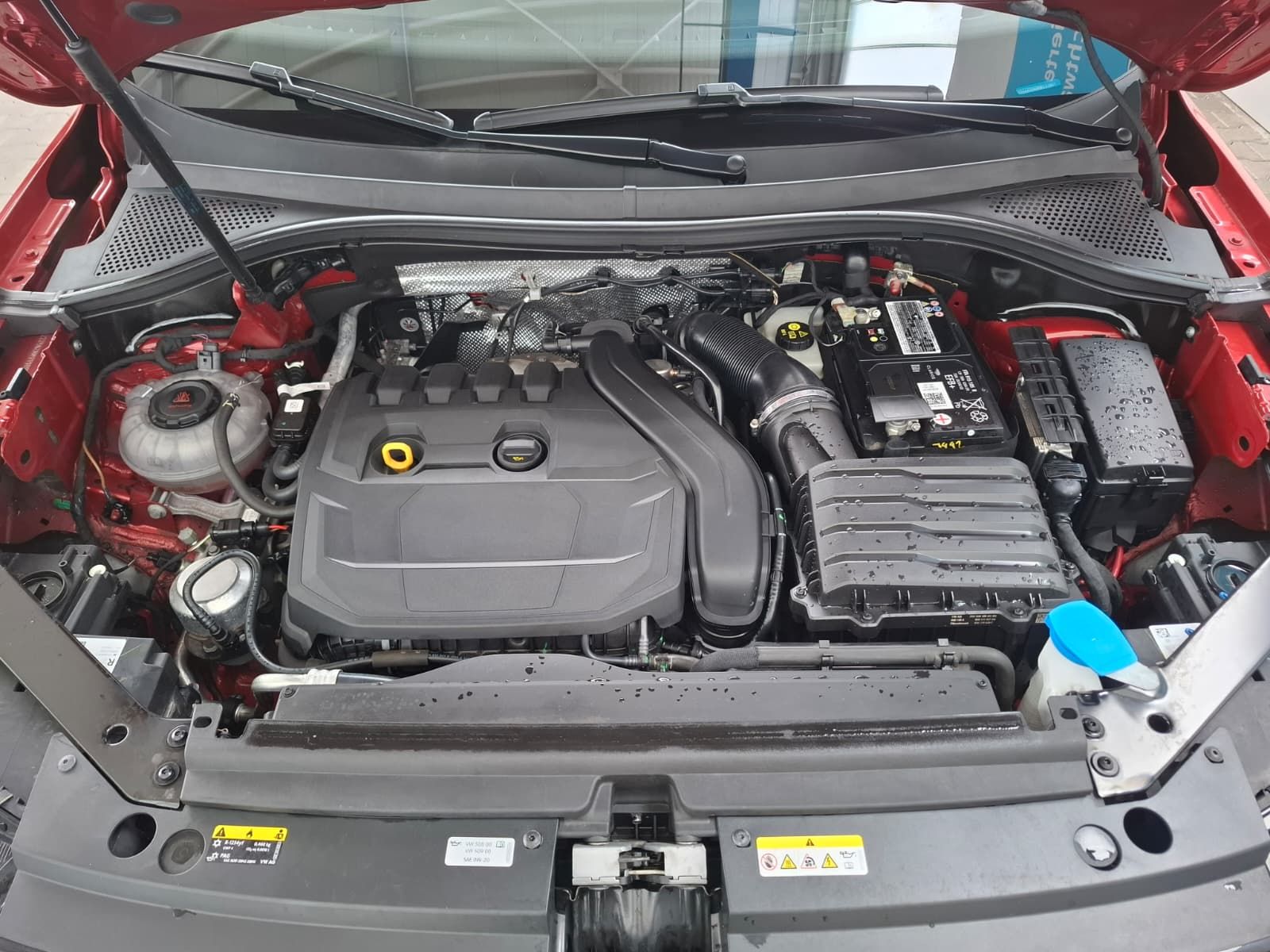 Fahrzeugabbildung Volkswagen Tiguan Allsp. Life 1.5 TSI +ACC+LED+AreaView+AHK