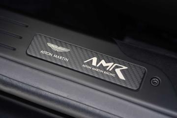 2021 Aston Martin RAPIDE — миниатюра 25