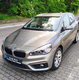 BMW 225xe Active Tourer Plug-in-Hybrid sehr ge - mit Hybrid-Antrieb: Gold, Van