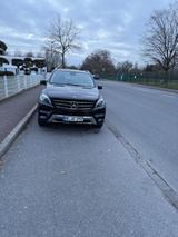 Mercedes-Benz ML 350 BlueTEC 4MATIC AMG 4 Matic 7 G Comand Air - Mercedes-Benz ML 350: AMG