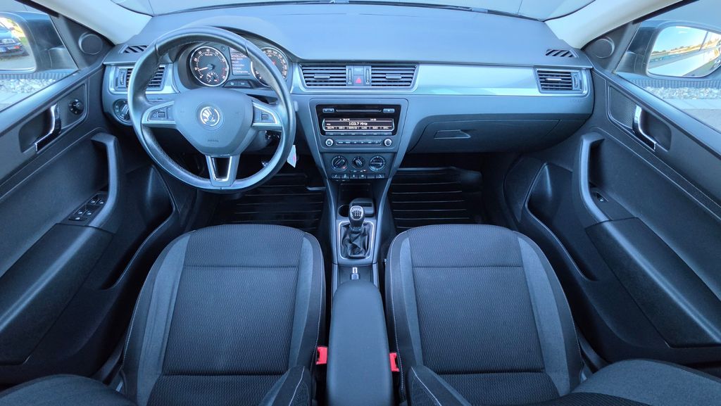 Spaceback 1.2 TSI AHK SHZ PDC Tempomat