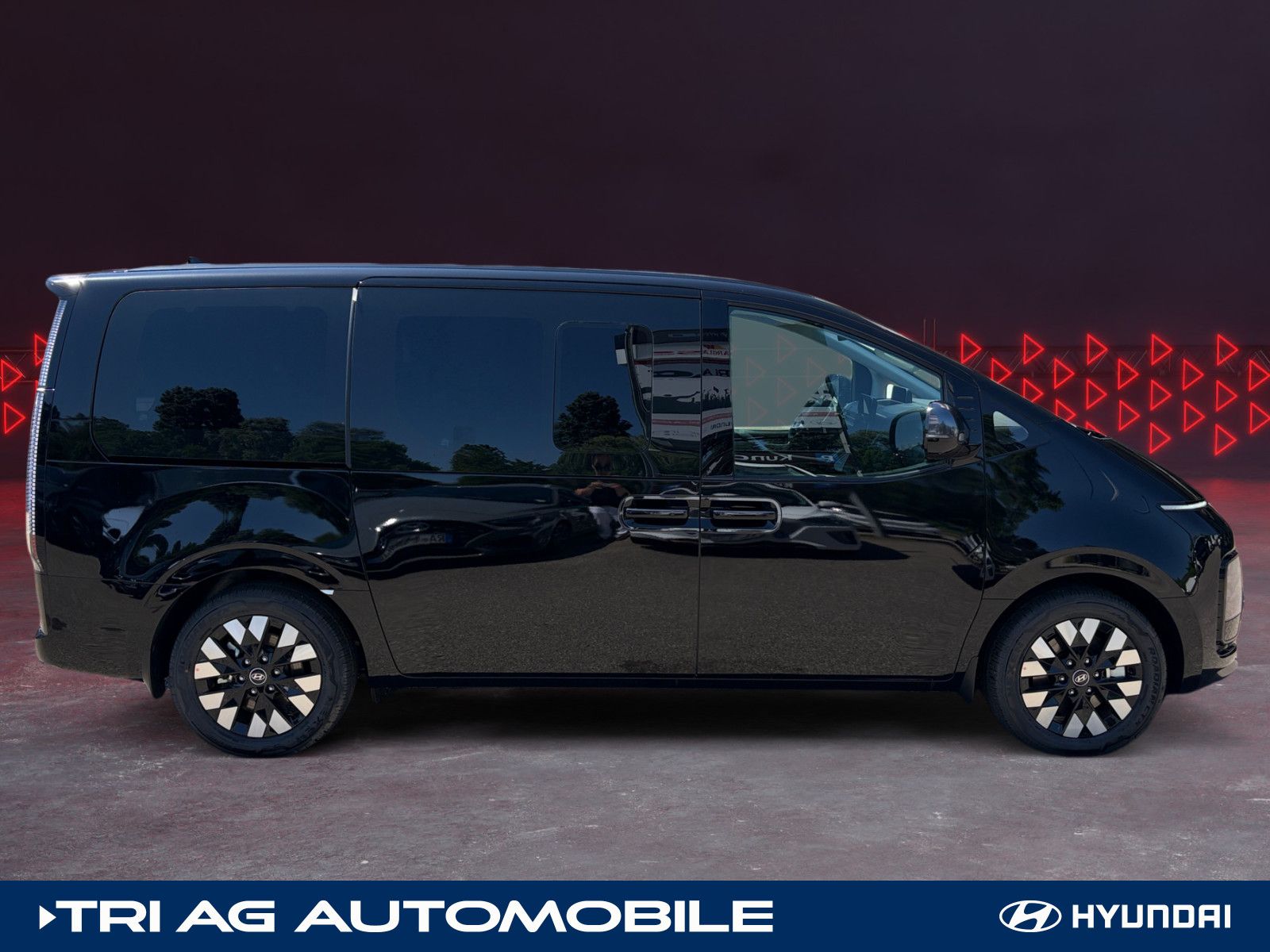 Hyundai Staria – Bild 2