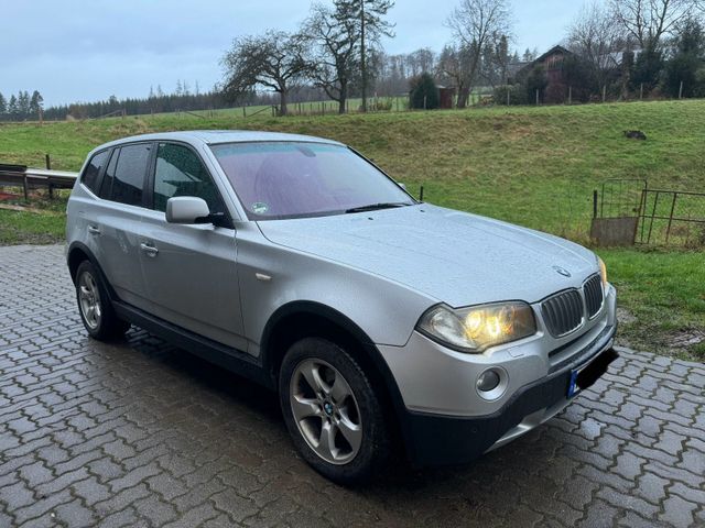 BMW X3 3.0 Diesel | Automatik/ Panorama Da...