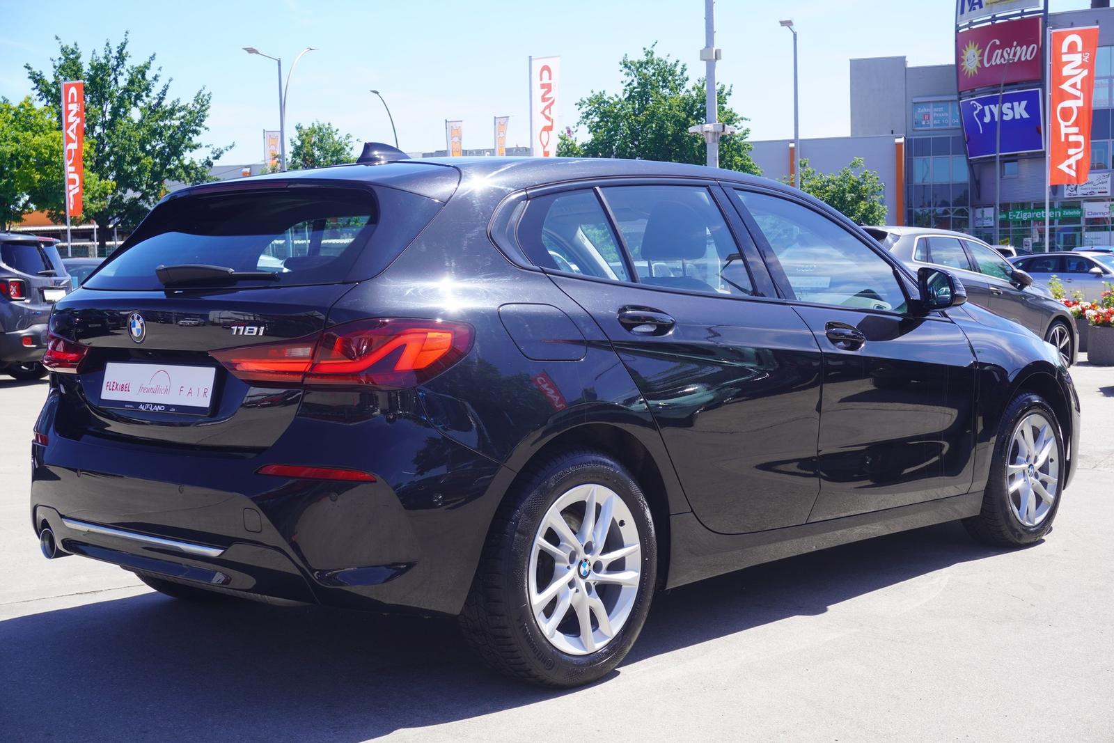 BMW 118 i Luxury Line Aut. LED Navi Head-Up Leder, миниатюра 9