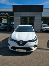 Renault Clio TCe 140 Techno - Renault Clio Techno mit Benzin-Antrieb