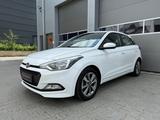 Hyundai i20 YES! Sitzheizung Lenkradheizung - gebrauchte Hyundai i20 aus dem Jahr 2015