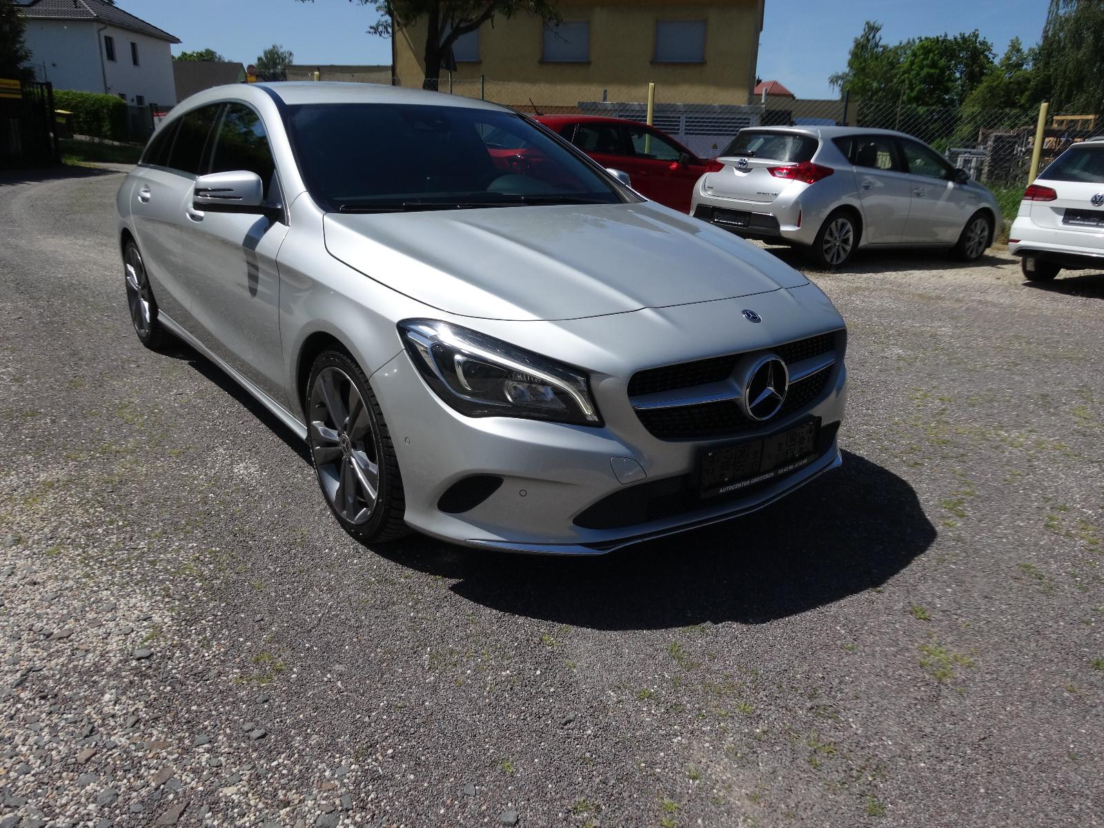 Mercedes-Benz CLA Shooting Brake CLA 200 Urban MB me connect