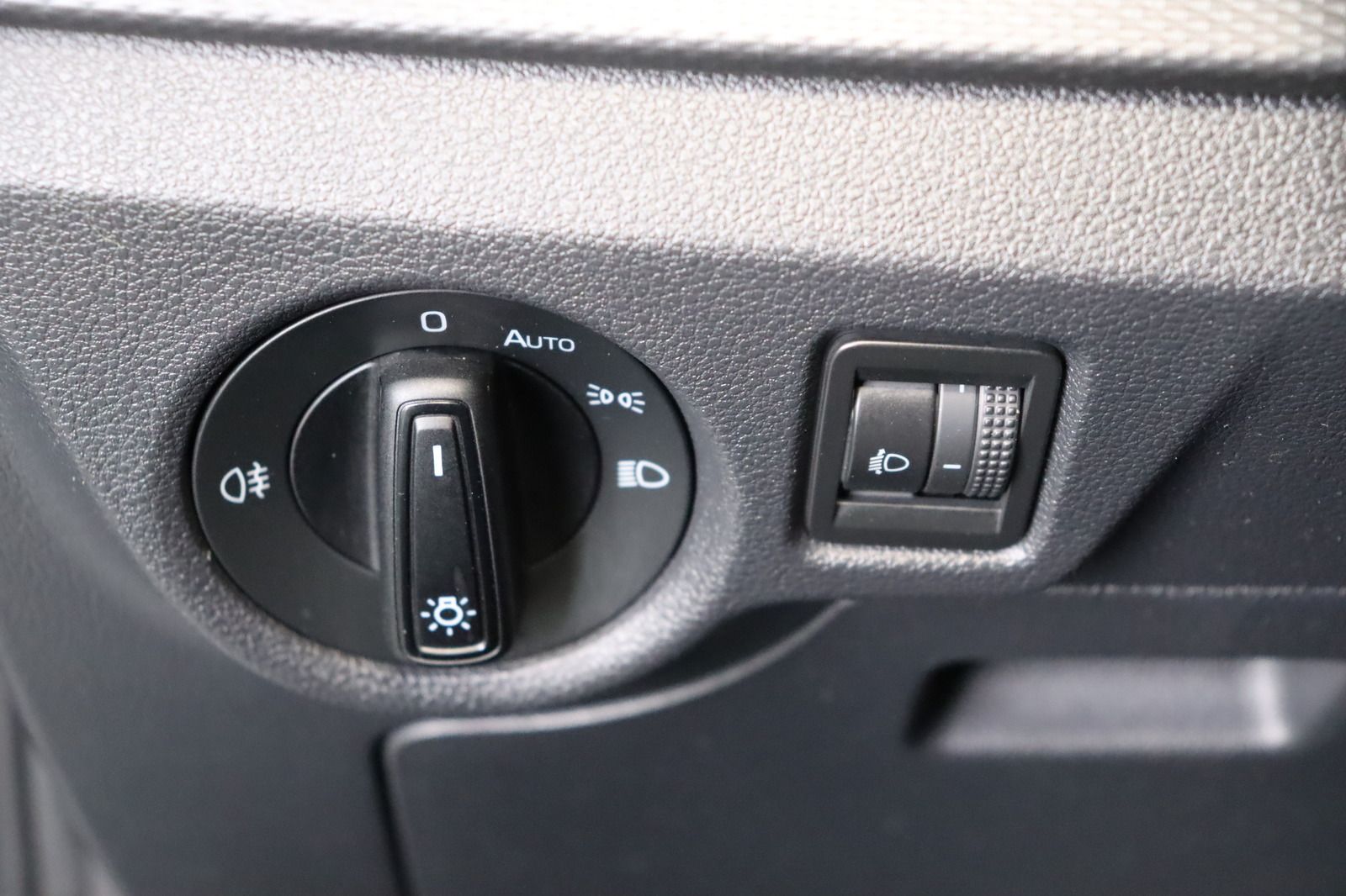 Fahrzeugabbildung SKODA Kamiq 1.0 TSI G- tec * CNG