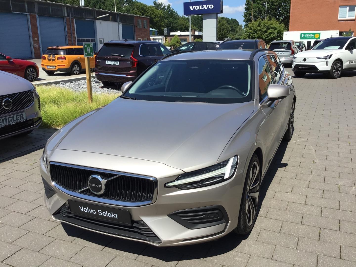 Volvo V60 B3 (Benzin) Core Navi Cam