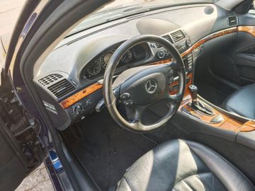 Mercedes E 350 - 6