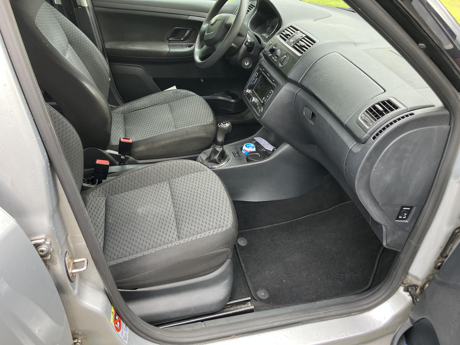 Skoda Fabia 2012 — interior