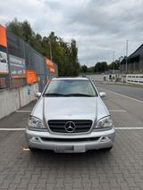 Mercedes-Benz Mercedes Benz ML 270 2HD. - Mercedes-Benz ML 270 Gebrauchtwagen
