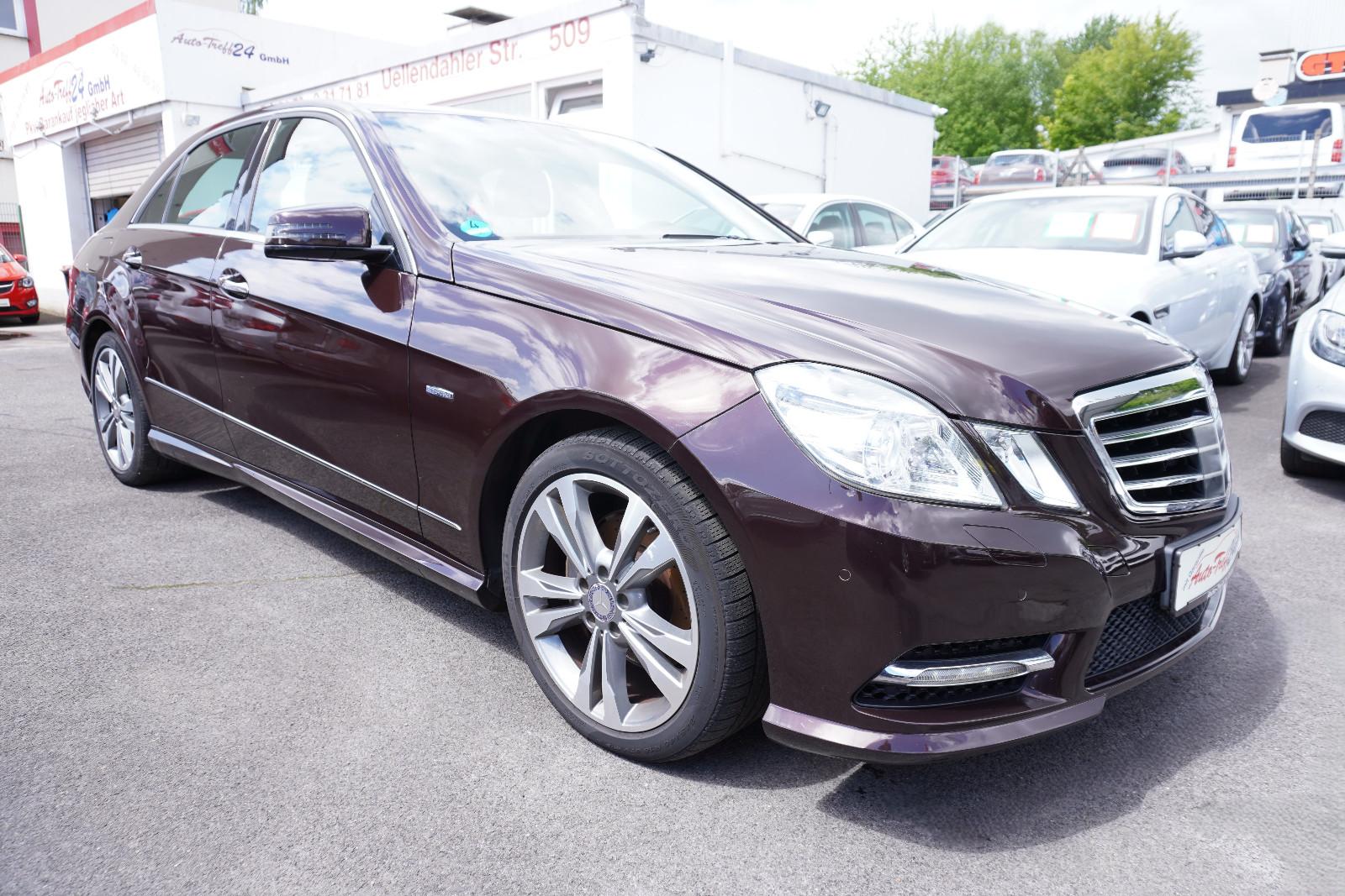 Mercedes-Benz E 300 CGI 4Matic *AMG Line*Xenon*Kamera*Navi*TOP