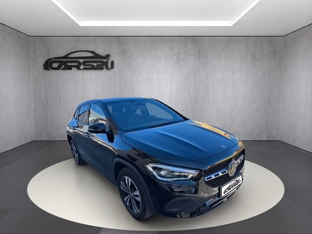 Mercedes-Benz GLA 250 E 8G-DCT*Memorysitz*Head up-Di*Ambiente.